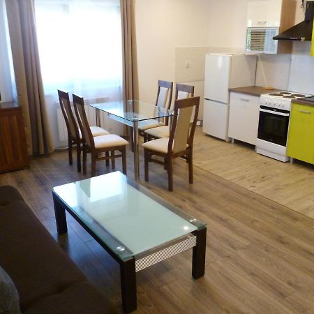 Klimatyczny Domek - Apartamenty & Noclegi Slawecin Eksteriør billede